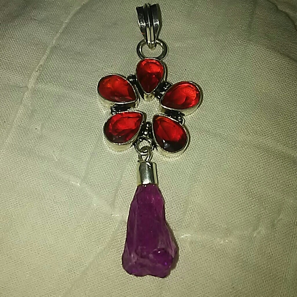 🌺💗GORGEOUS!/GARNET,REW,RUBY/Flower/PENDANT🌺💕